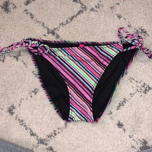 Victoria’s Secret string bikini bottoms